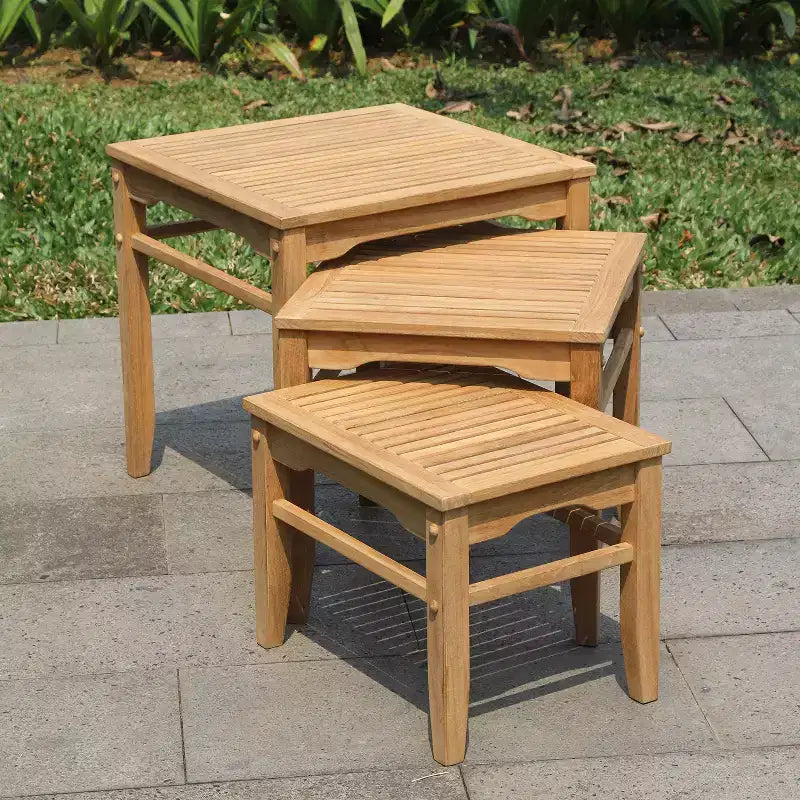 Set di tavolini impilabili Sonoma Lane Channing 3 pz in teak - Set da esterno resistente alle intemperie e durevole
