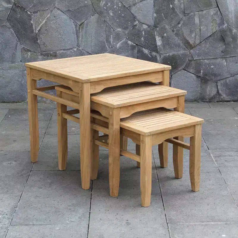 Set di tavolini impilabili Sonoma Lane Channing 3 pz in teak - Set da esterno resistente alle intemperie e durevole