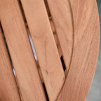 Table d'appoint d'extérieur ronde Sonoma Lane Channing en teck – Résistante aux intempéries, avec étagère