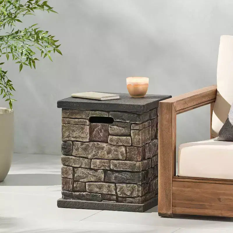 Chesney Outdoor Light Weight Concrete Square Tank Holder Tavolino in finto cemento con finitura effetto pietra - Christopher Knight Home: Finto cemento, Antiruggine