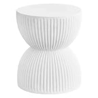 LeisureMod Table d'appoint de 38 cm de large en fibre de pierre avec design sablier, aucun assemblage requis, pour utilisation intérieure et extérieure, collection Spire