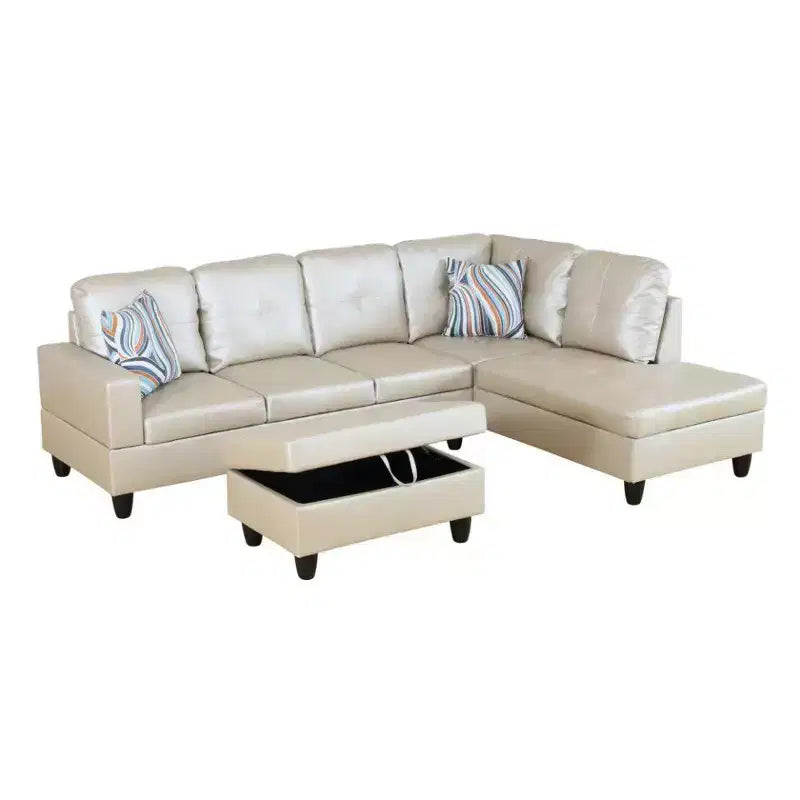 Divano componibile beige in similpelle semi-PU, moderno design a L, cuscini trapuntati, pouf contenitore, arredamento versatile