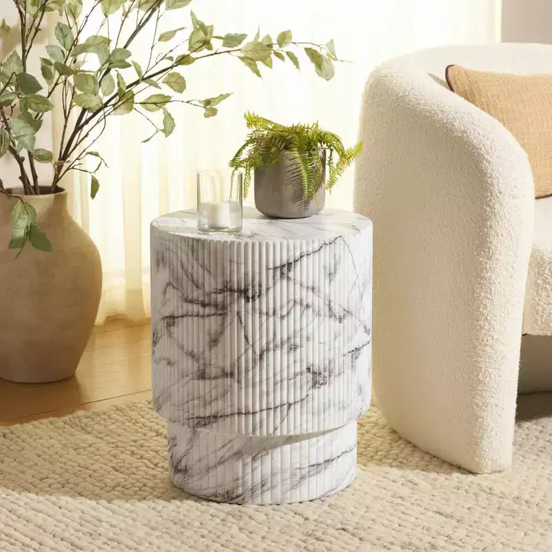 Christopher Knight Home Hamid Table d'appoint cylindrique minimaliste nervurée en béton léger