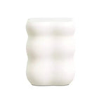 Table d'appoint carrée LuxenHome Blanc MgO courbes modernes de 47 cm de haut, intérieur et extérieur