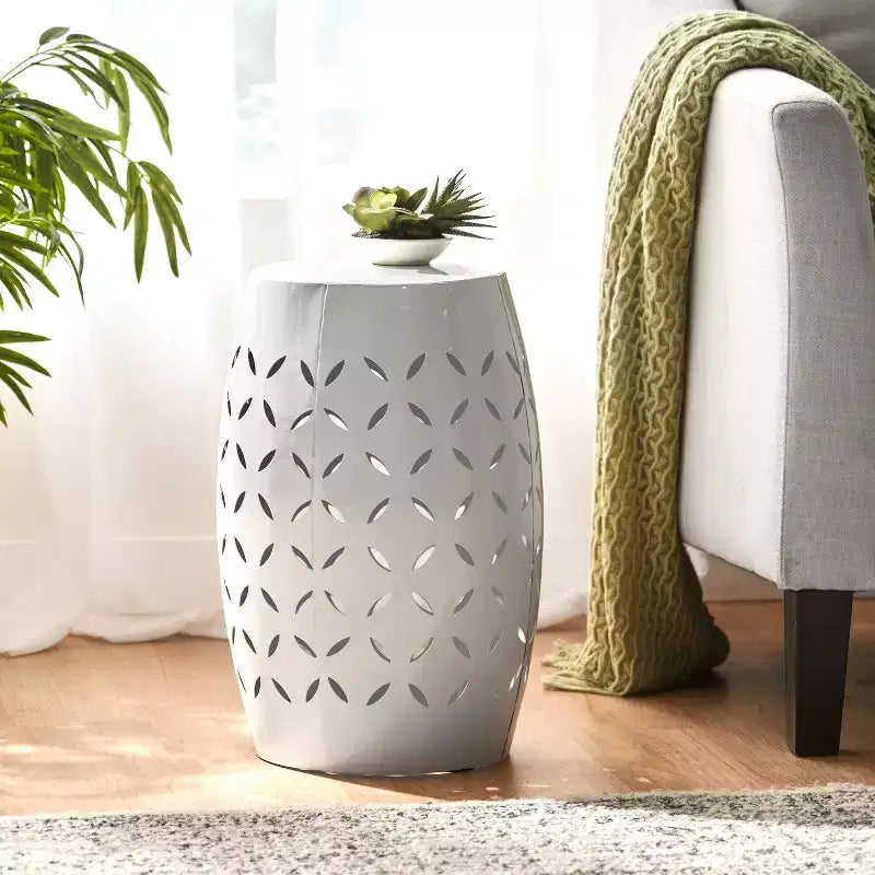 Tavolino Christopher Knight Home Lilac da 30 cm in metallo per interni/esterni