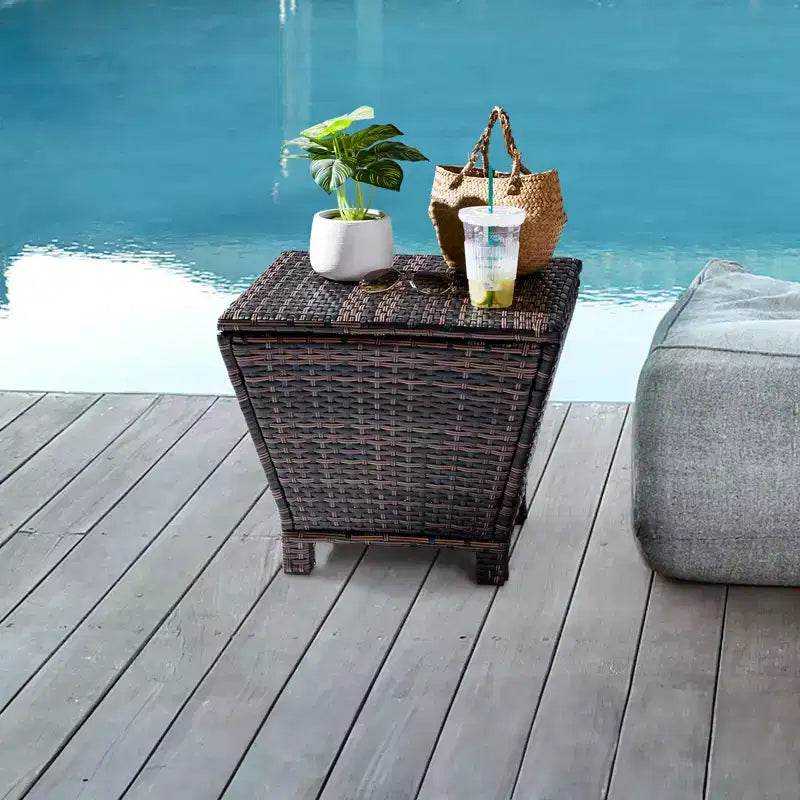 NAYSAYE Table d'appoint de patio trapézoïdale en rotin PE avec rangement de 49 litres, dégradé de marron, pour usage extérieur, marron, 50,8 x 50,8 x 41,9 cm