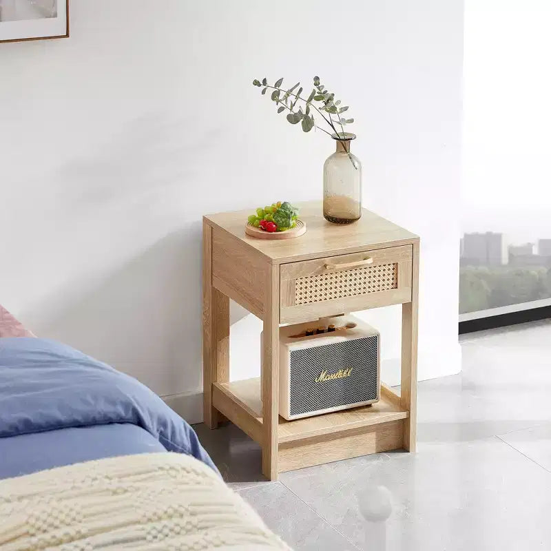 Okak 15.75 Table d'appoint rustique en rotin avec tiroir Table de chevet moderne Intérieur et extérieur pour salon et chambre à coucher