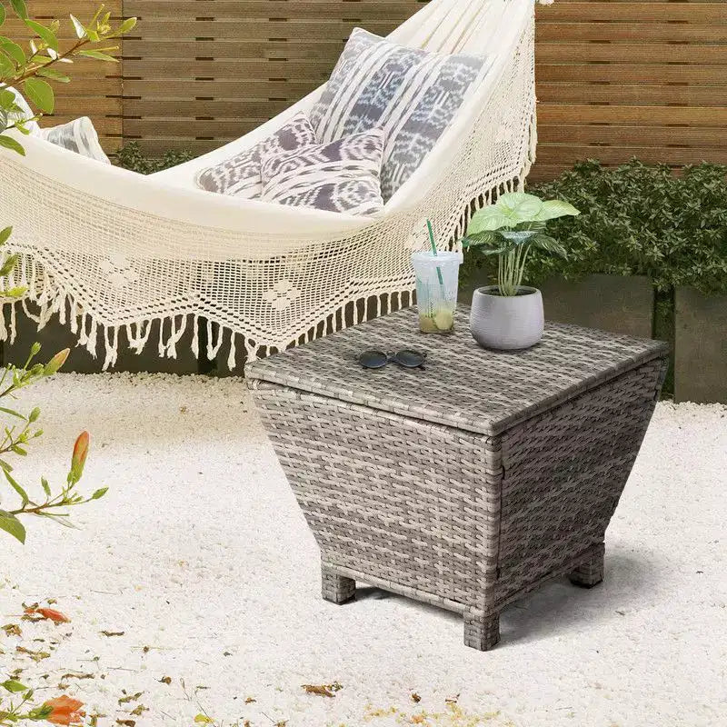 Table d'appoint carrée grise Karl Home Patio