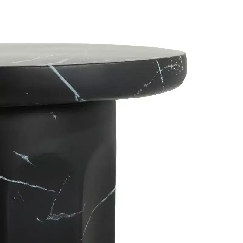 Table d'appoint d'extérieur Okak avec cadre en béton léger, table basse ronde effet marbre, table basse d'extérieur pour jardin, marbre noir