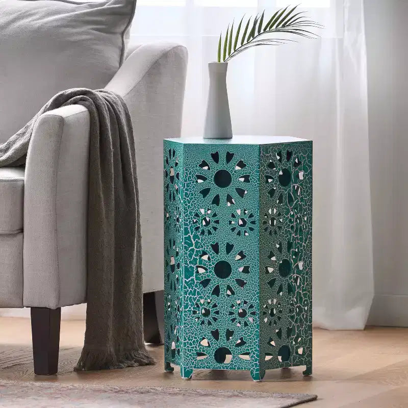 TUYOHW Table d'appoint d'extérieur hexagonale avec motif ajouré en dégradé, petite table de patio avec motif soleil pour jardin, balcon, porche