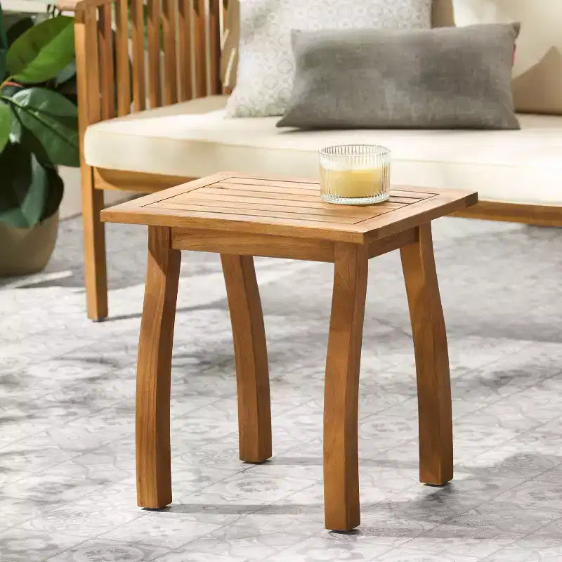 TUYOHW Table d'appoint d'extérieur en bois avec plateau à lattes, table d'appoint de patio avec pieds incurvés, petite table basse d'extérieur pour jardin, balcon, porche
