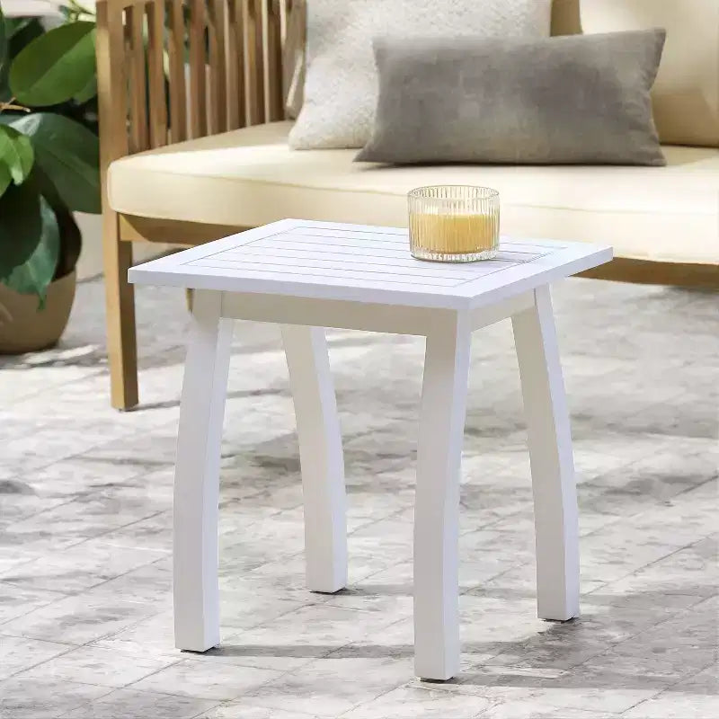 TUYOHW Table d'appoint d'extérieur en bois avec plateau à lattes, table d'appoint de patio avec pieds incurvés, petite table basse d'extérieur pour jardin, balcon, porche