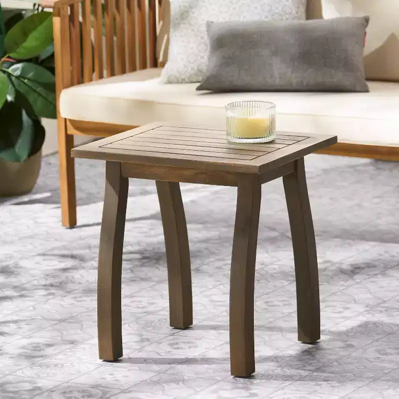 TUYOHW Table d'appoint d'extérieur en bois avec plateau à lattes, table d'appoint de patio avec pieds incurvés, petite table basse d'extérieur pour jardin, balcon, porche