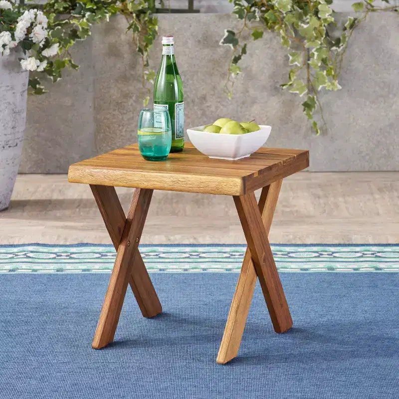 Tavolini laterali in legno, Tavolini quadrati moderni in legno di acacia, con base a croce, Tavolino rustico piccolo per il cortile e il giardino