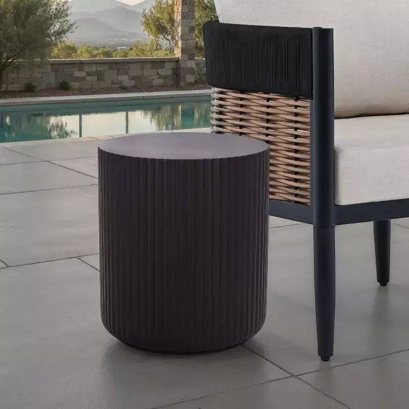 Table d'appoint Napa pour patio - Intérieur/Extérieur - PAT1539 - Safavieh