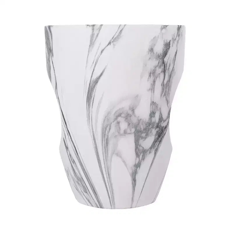 Christopher Knight Home Zain Tavolino da Esterno Rotondo Moderno in Cemento Leggero con Intaglio