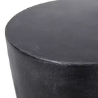 Christopher Knight Home Akin Table d'appoint d'extérieur en béton léger, Noir mat